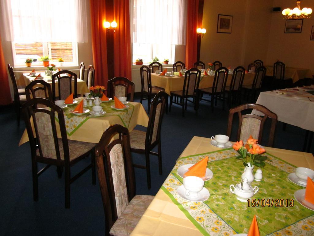 Hotel Garni Weisses Ross Stolberg  Ngoại thất bức ảnh